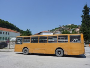 bus albania